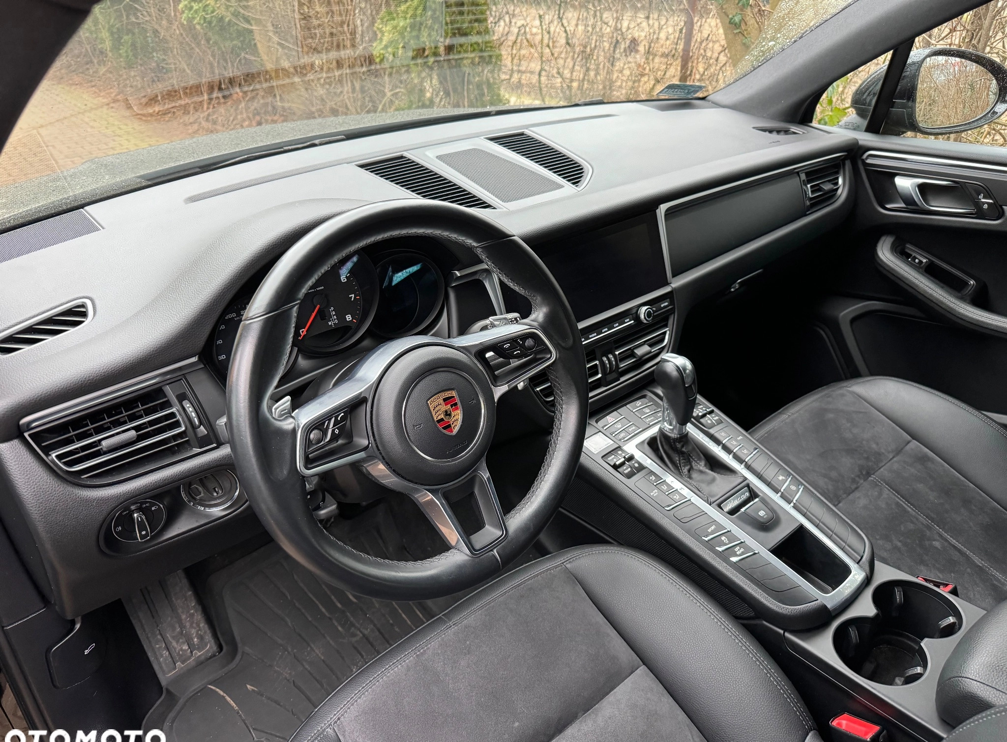 Porsche Macan cena 225000 przebieg: 60400, rok produkcji 2019 z Reda małe 191